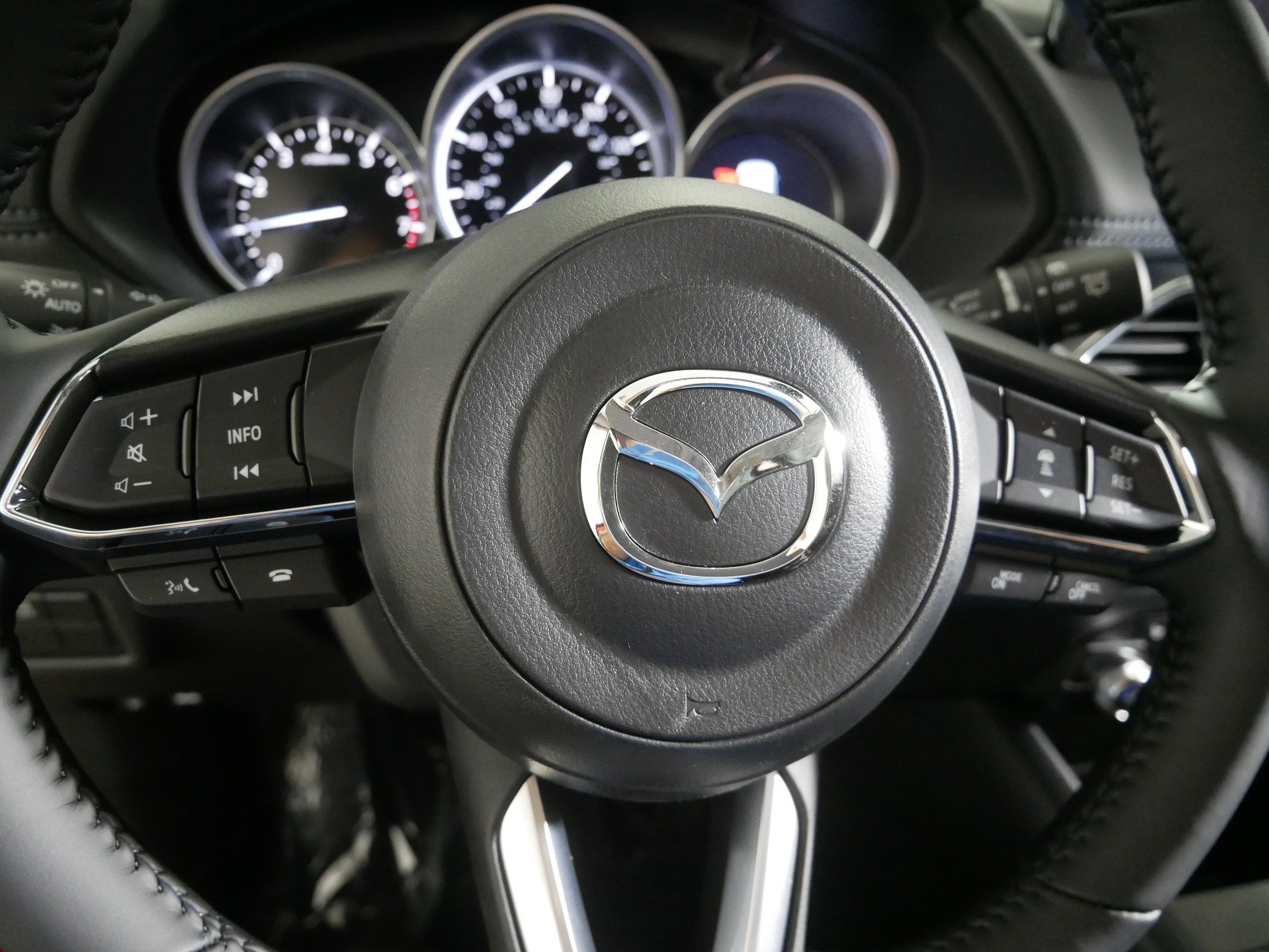 New 2025 MAZDA CX-5 AWD 2.5 S w/ Select Package image 8