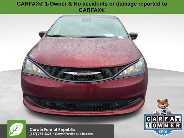 Used 2023 Chrysler Voyager LX video 2