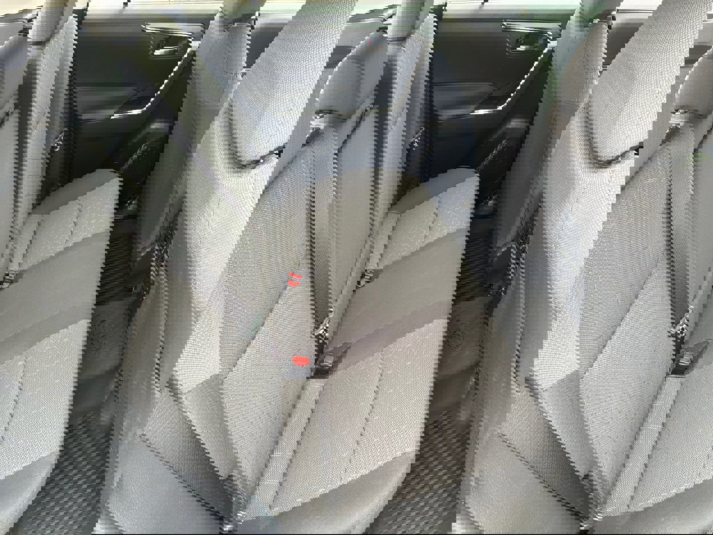 Used 2020 Toyota RAV4 XLE image 8