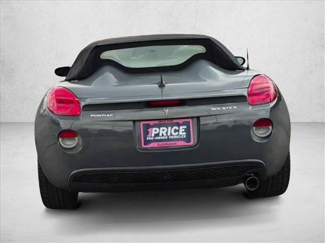 Used 2008 Pontiac Solstice Convertible w/ Premium Package RWD image 3