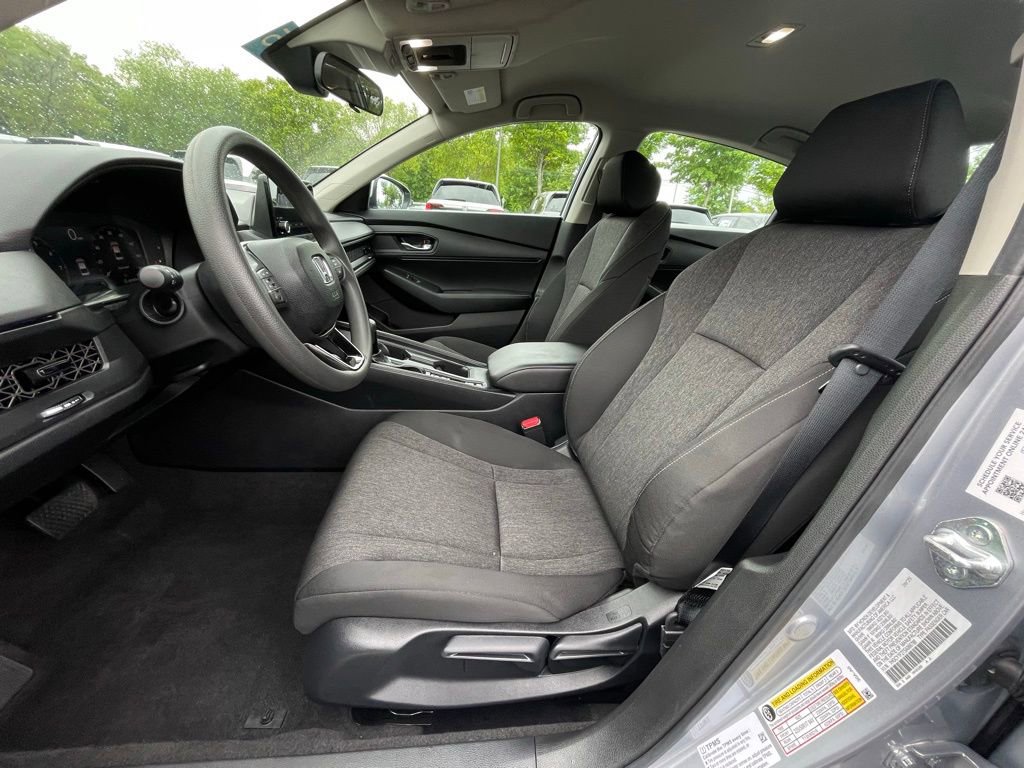 Certified 2025 Honda Accord LX image 26