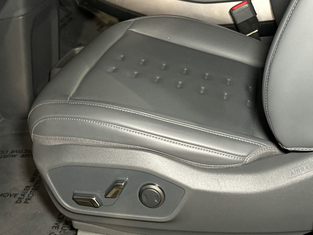 Certified 2024 Kia EV9 Wind image 24