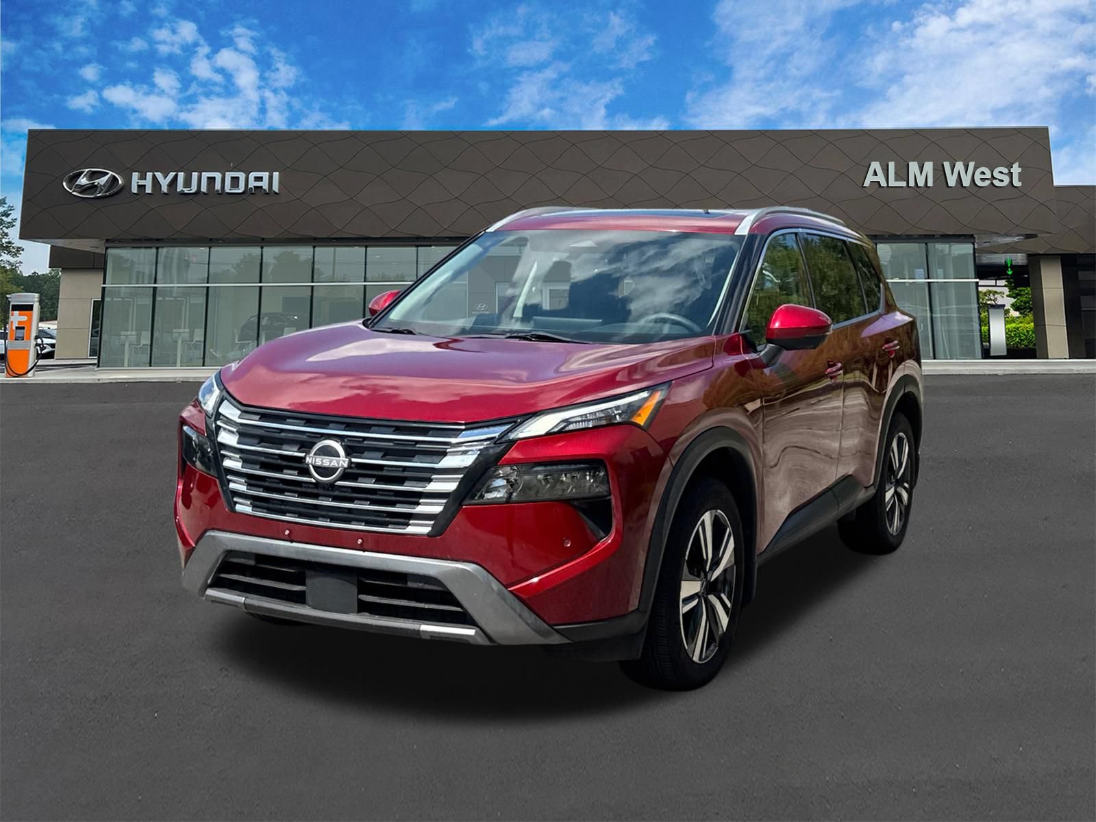 Used 2024 Nissan Rogue SL w/ SL Premium Package FWD image 1