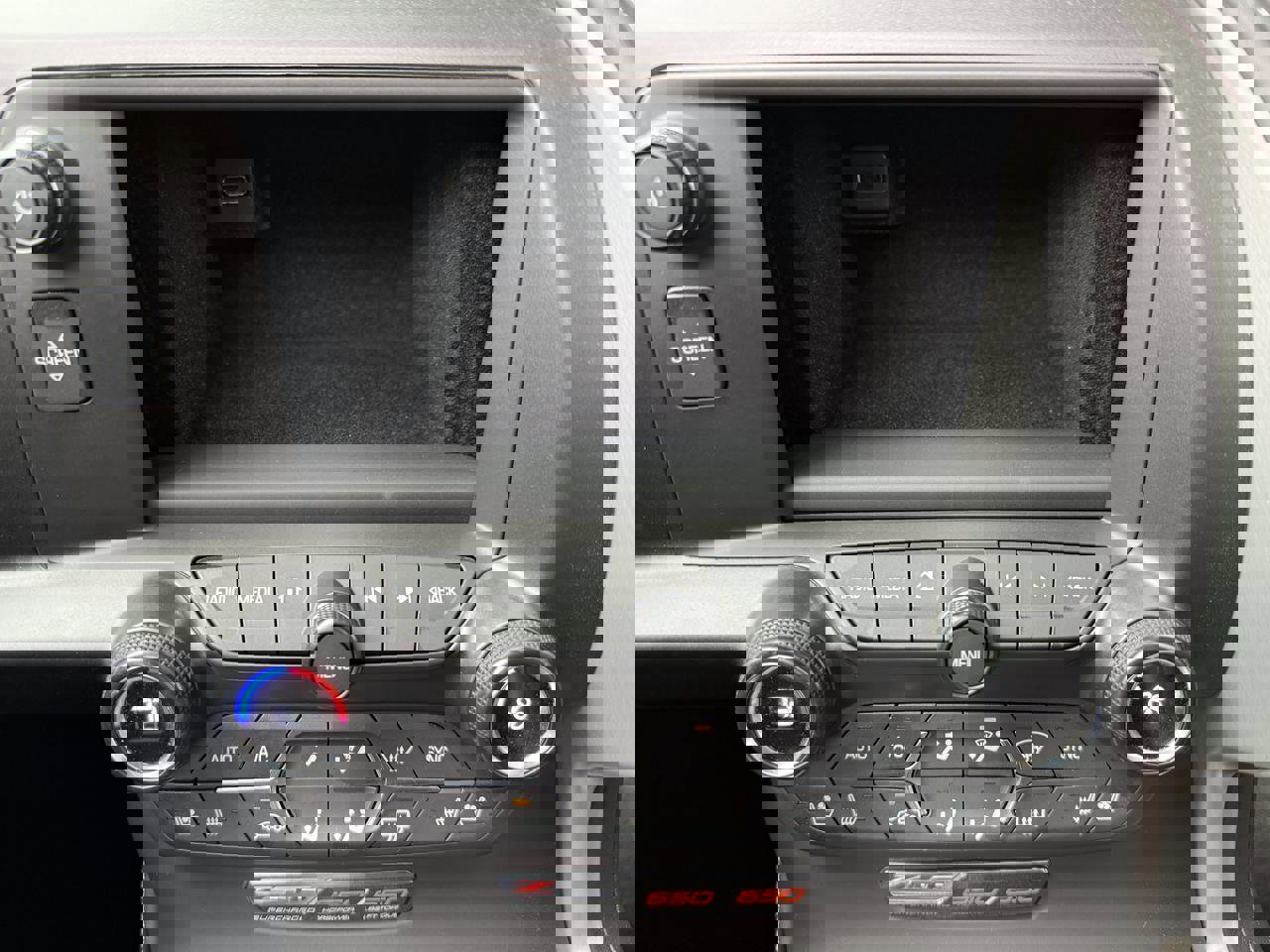 Used 2015 Chevrolet Corvette Z06 w/ 3LZ Preferred Equipment Group image 21