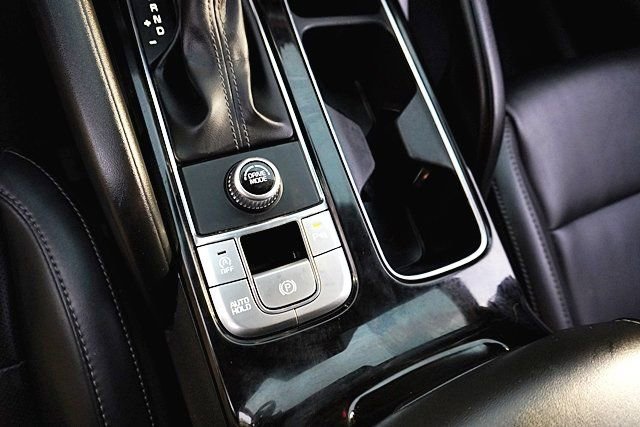 Used 2024 Kia Telluride LX image 32