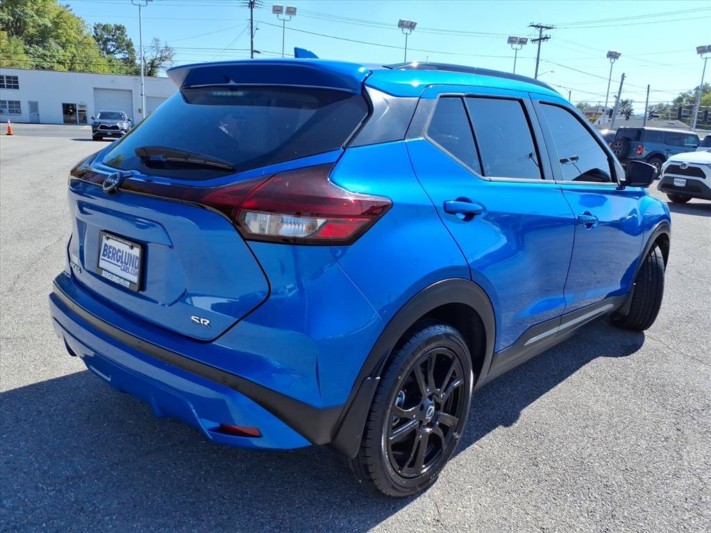 Used 2023 Nissan Kicks SR w/ SR Premium Package FWD image 4