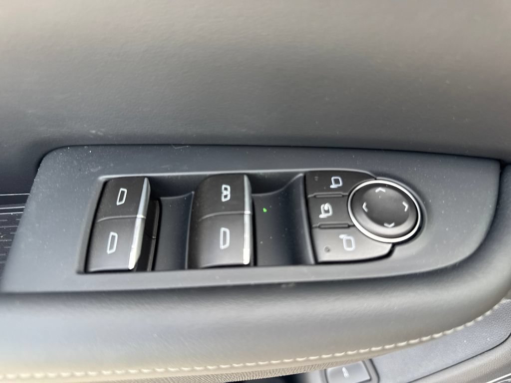 New 2026 Buick Enclave Sport Touring w/ Power Package AWD/4WD image 18