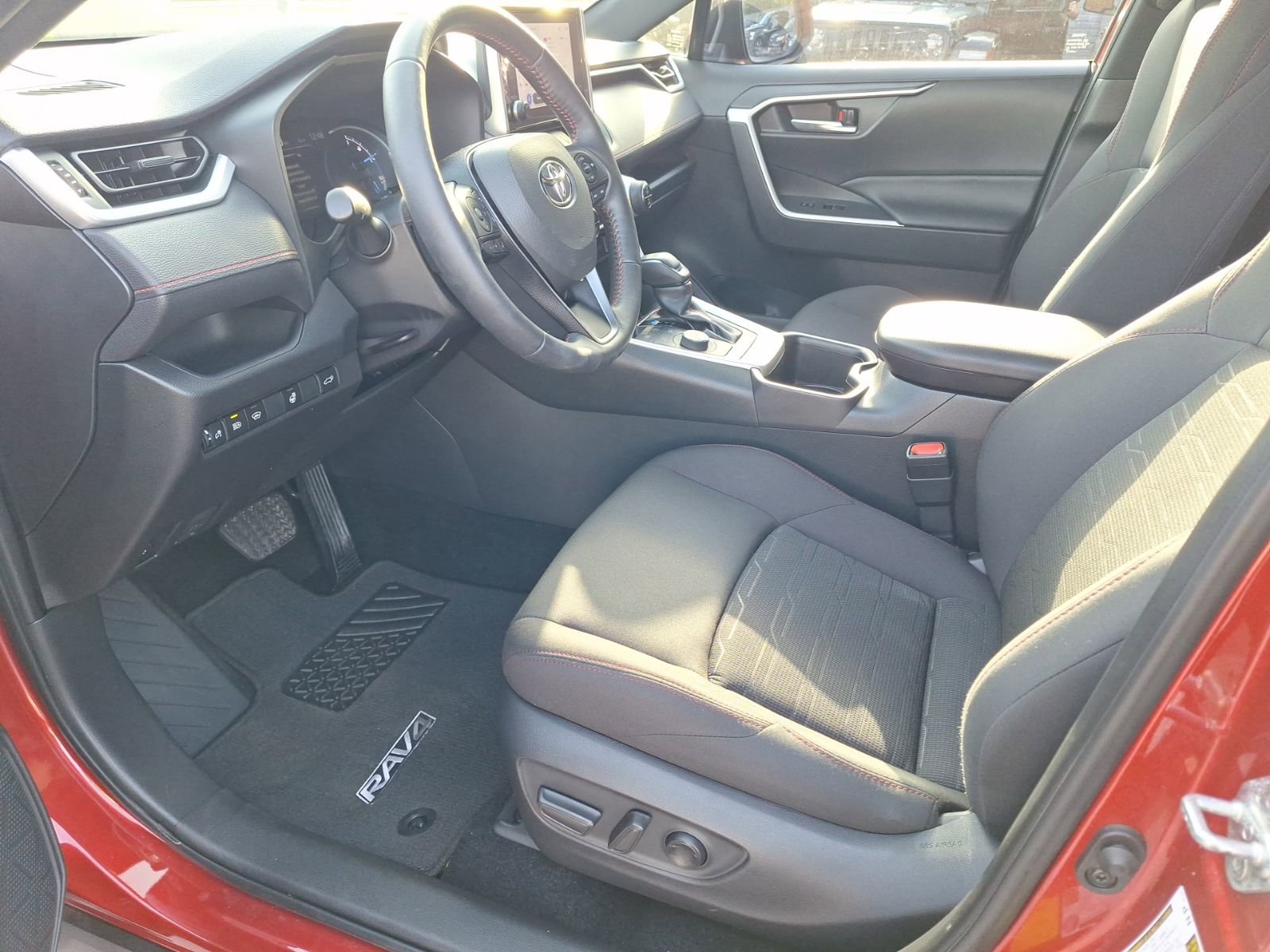 Used 2024 Toyota RAV4 SE w/ Weather & Moonroof Package AWD/4WD image 16