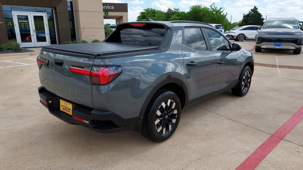 Certified 2025 Hyundai Santa Cruz SEL image 3