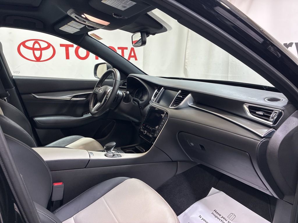 Used 2023 INFINITI QX55 Essential AWD/4WD image 11