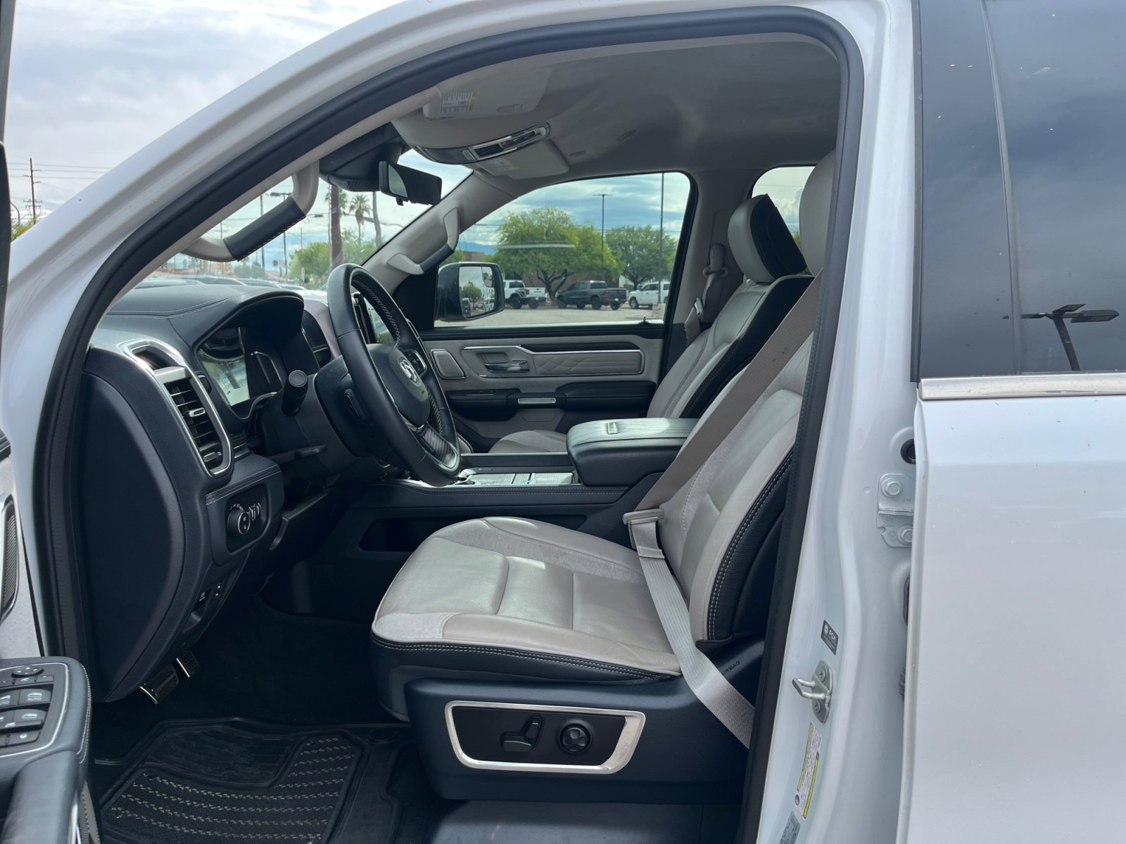 Used 2023 RAM 1500 Limited RWD image 14