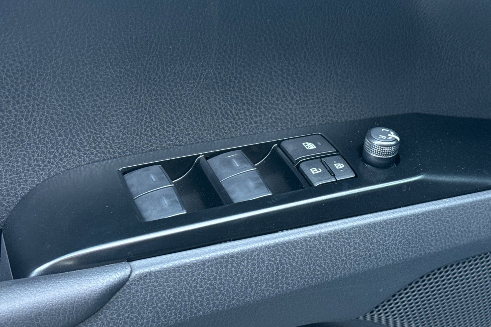New 2026 Toyota Camry SE image 11