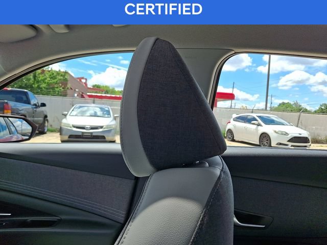 Certified 2024 Hyundai Elantra Limited FWD image 17