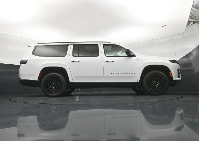 New 2026 Jeep Grand Wagoneer L Limited AWD/4WD image 21