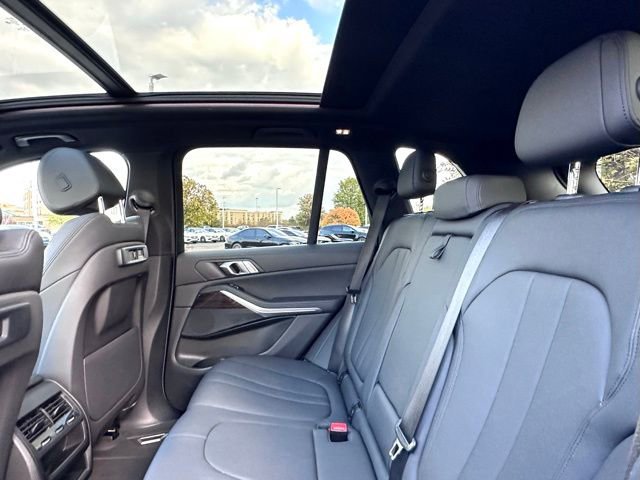 Used 2020 BMW X5 xDrive40i w/ Parking Assistance Package image 25