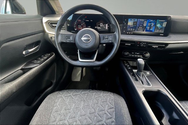 Used 2026 Nissan Kicks SV FWD image 8