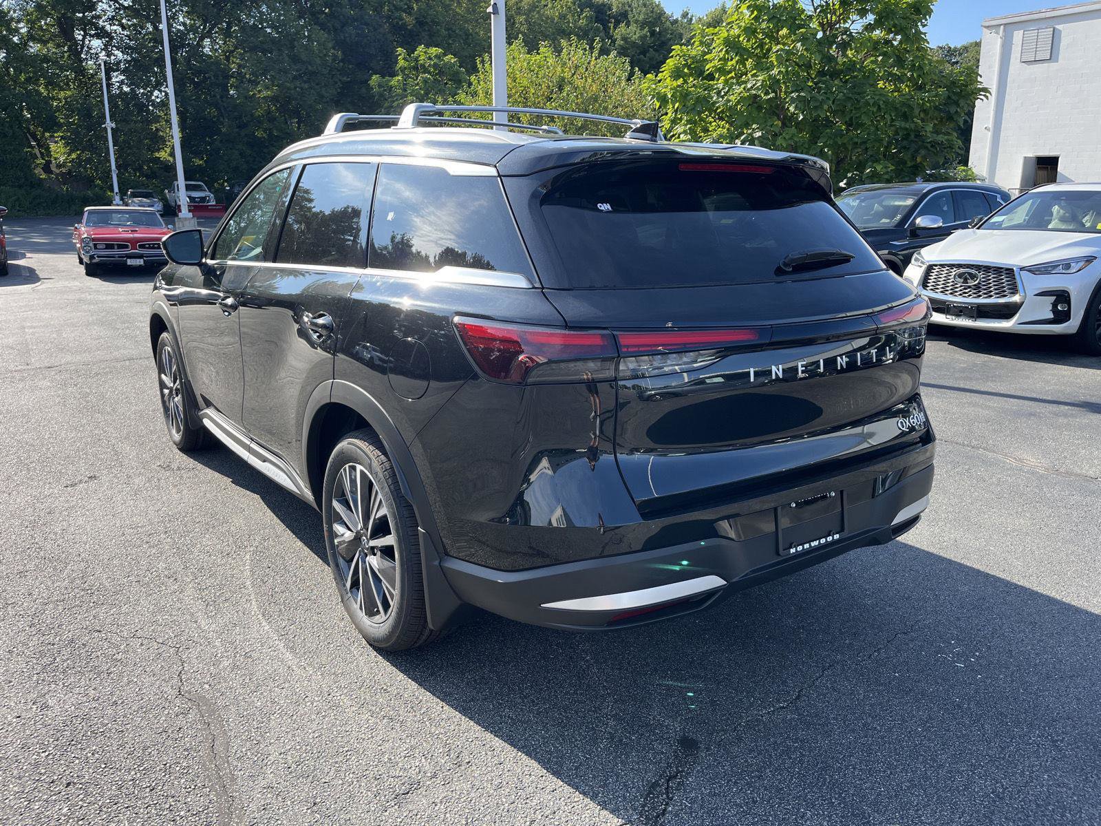 New 2026 INFINITI QX60 Luxe w/ Cargo Package image 5