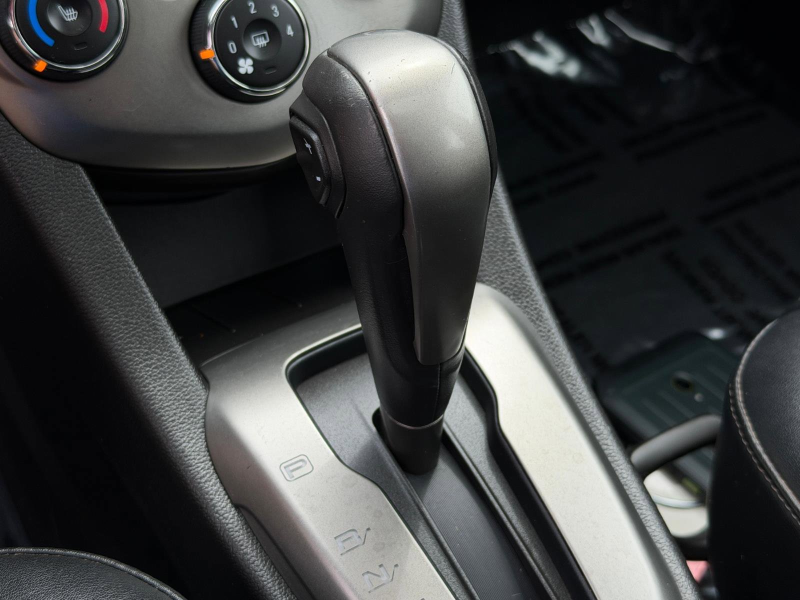 Used 2012 Chevrolet Sonic LTZ FWD image 18