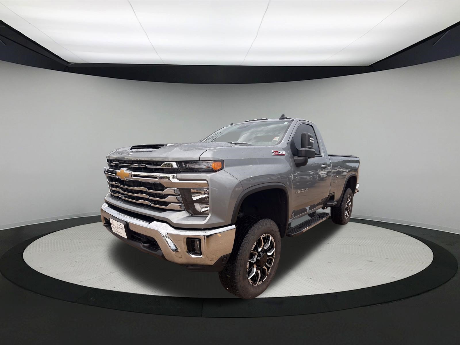 Used 2024 Chevrolet Silverado 2500 LT w/ Convenience Package AWD/4WD image 3