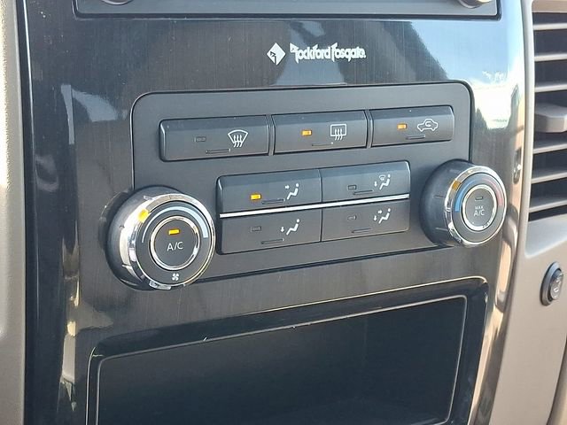 Used 2015 Nissan Titan SV w/ SV Value Truck Package image 15