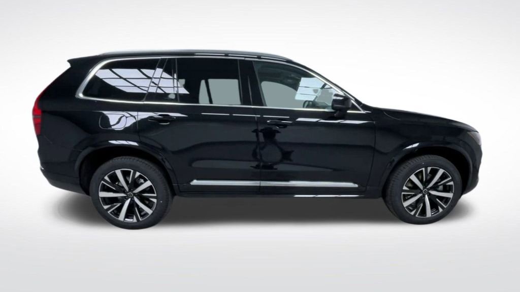 New 2025 Volvo XC90 T8 Core w/ Climate Package image 20