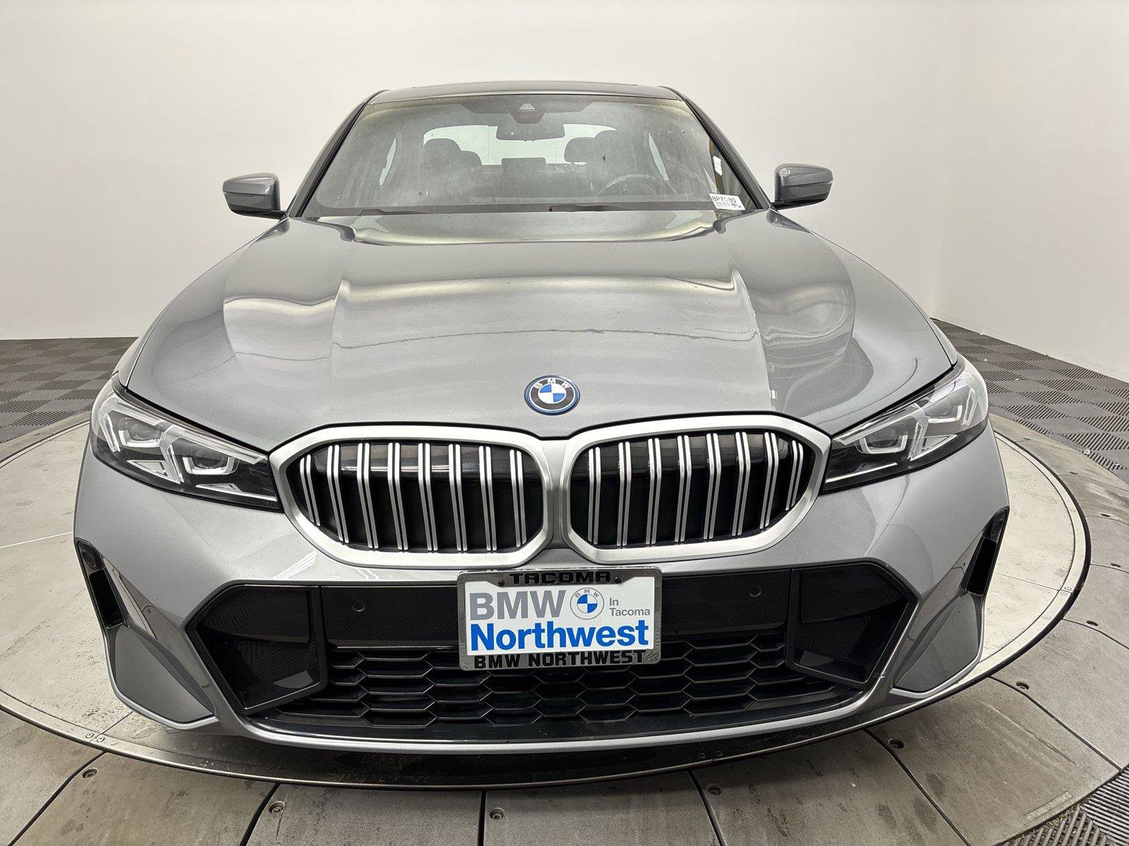Used 2023 BMW 330e xDrive w/ M Sport Package AWD/4WD image 14