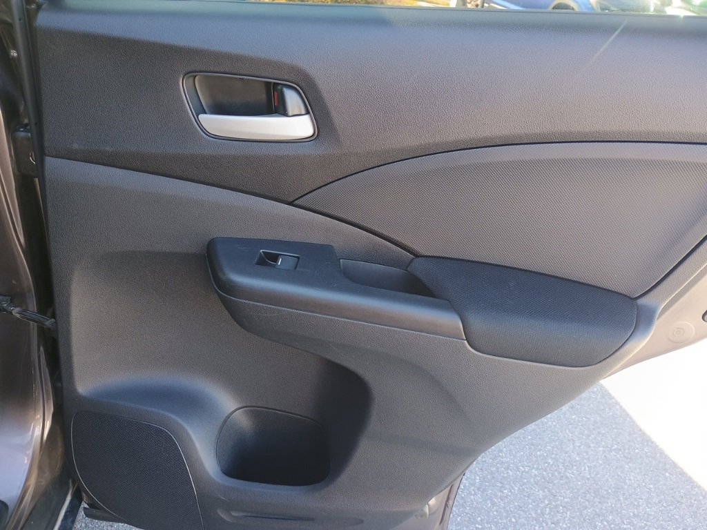 Used 2015 Honda CR-V LX image 18