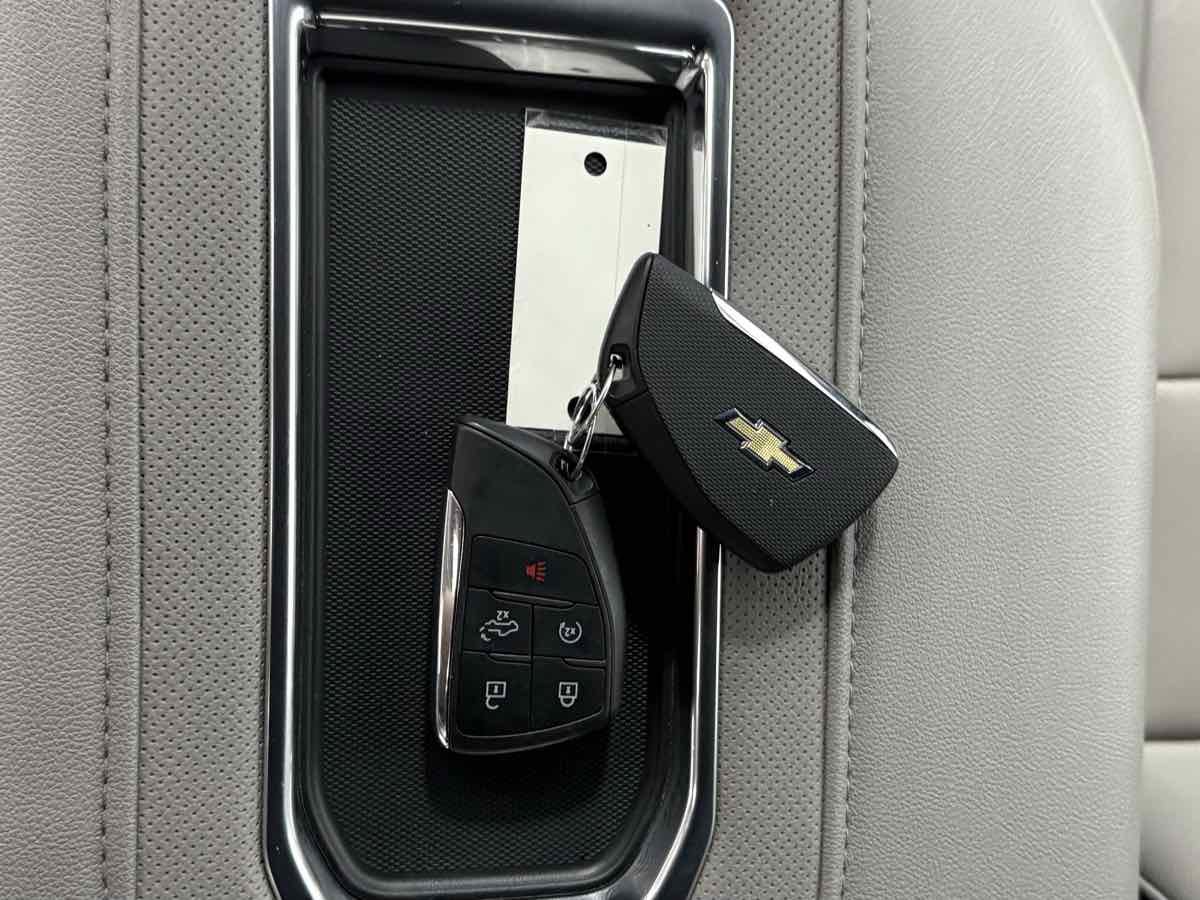 Used 2022 Chevrolet Silverado 1500 LTZ image 35