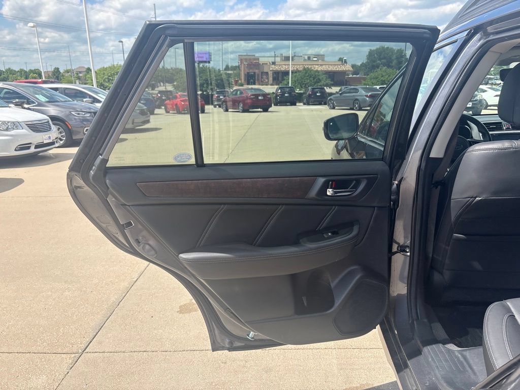 Used 2019 Subaru Outback 2.5i Limited AWD/4WD image 36