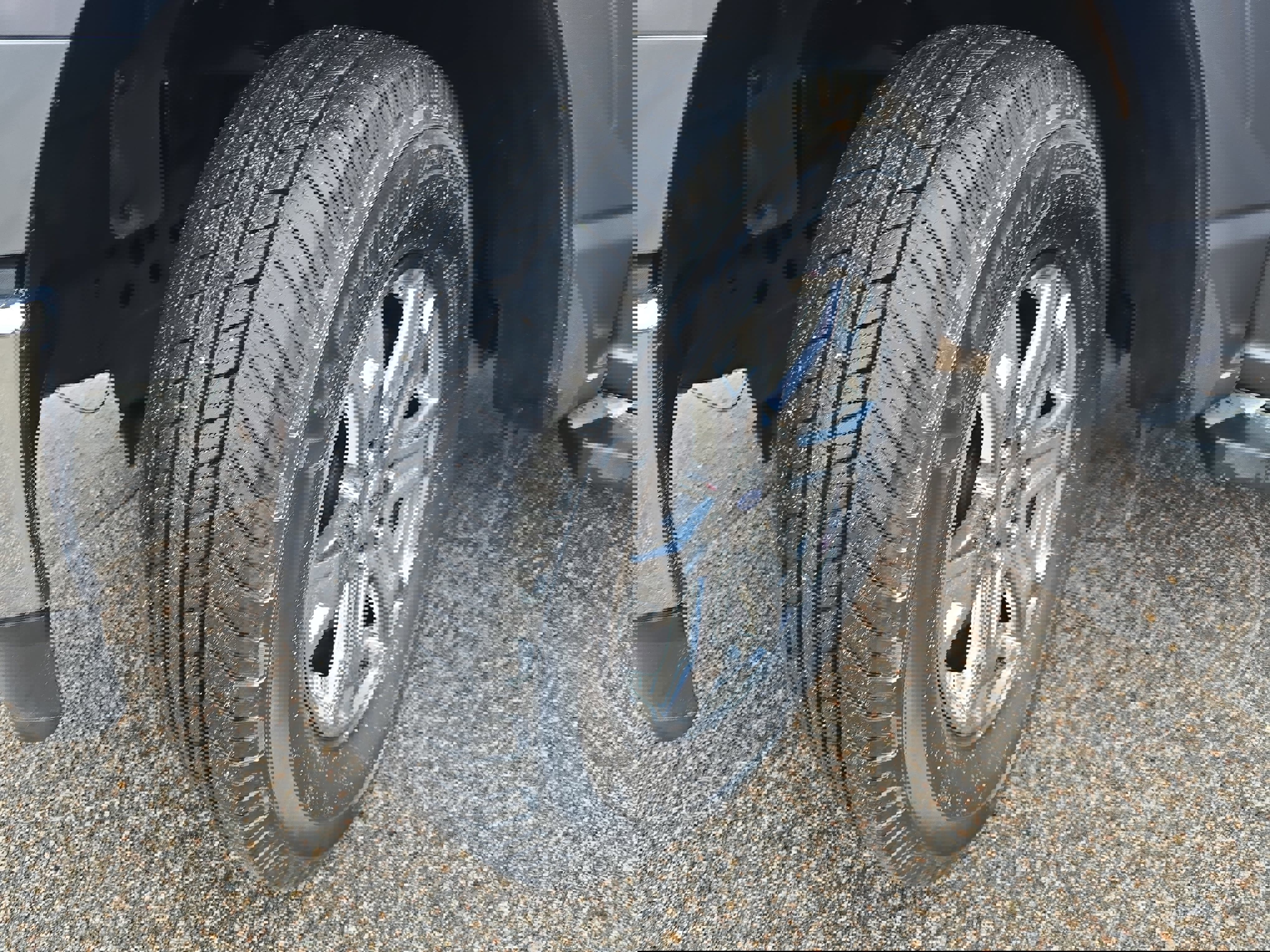 Used 2023 Ford F150 Lariat w/ Trailer Tow Package image 33