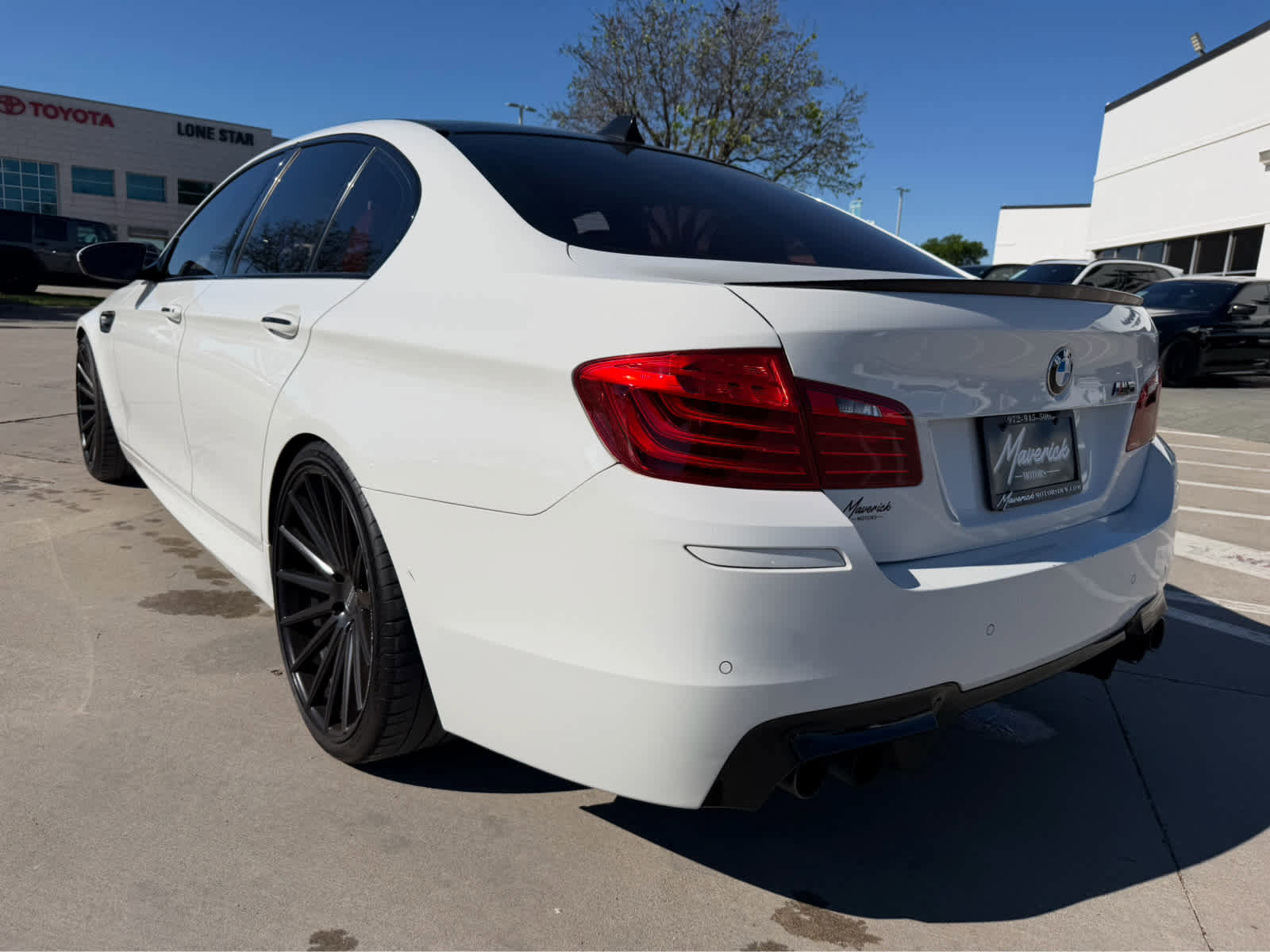 Used 2014 BMW M5 image 2