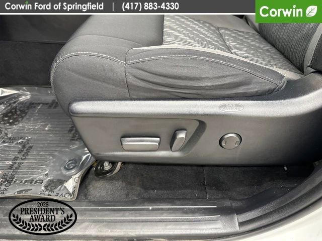 Used 2021 Toyota Tundra SR5 AWD/4WD image 36