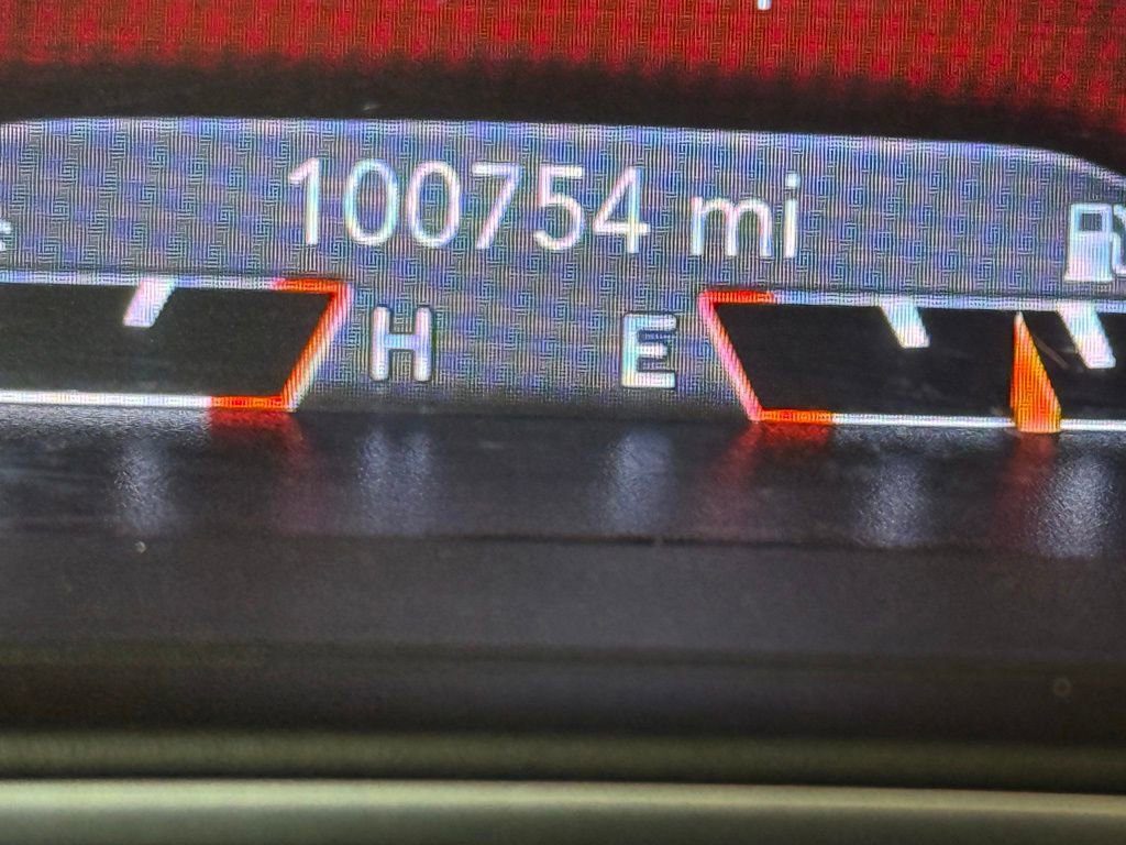 Used 2019 Jeep Cherokee Limited image 23