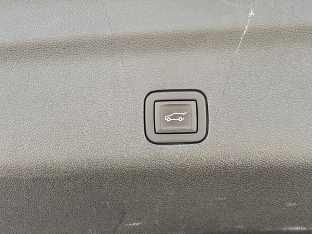 Used 2023 Chevrolet Tahoe LT RWD image 36
