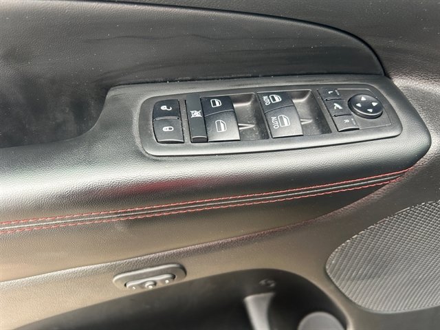 Used 2019 Jeep Grand Cherokee Trailhawk w/ Trailhawk Luxury Group image 22