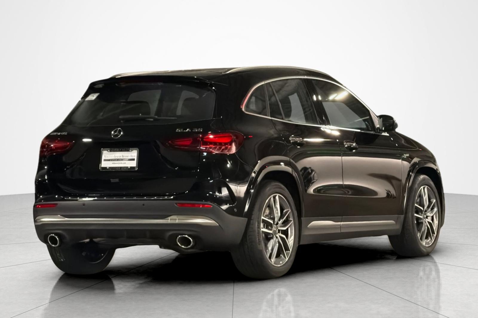 New 2026 Mercedes-Benz GLA 35 AMG 4MATIC image 5