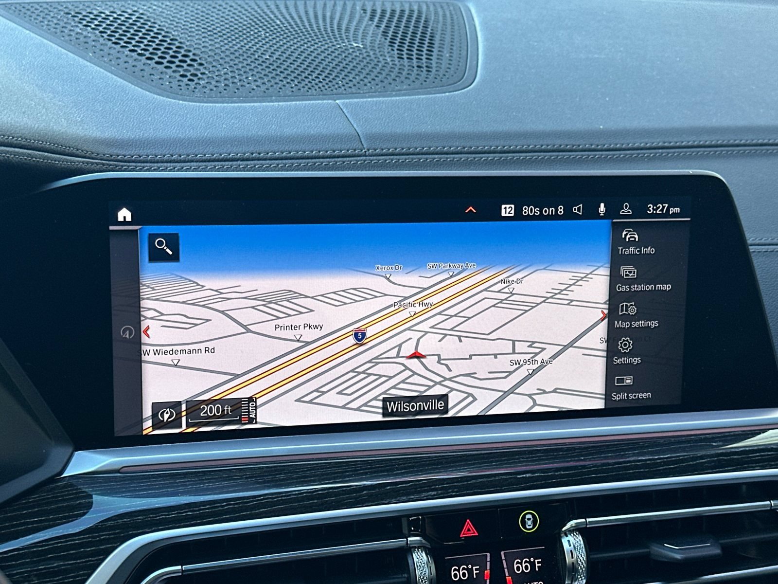 Used 2022 BMW X7 M50i AWD/4WD image 17