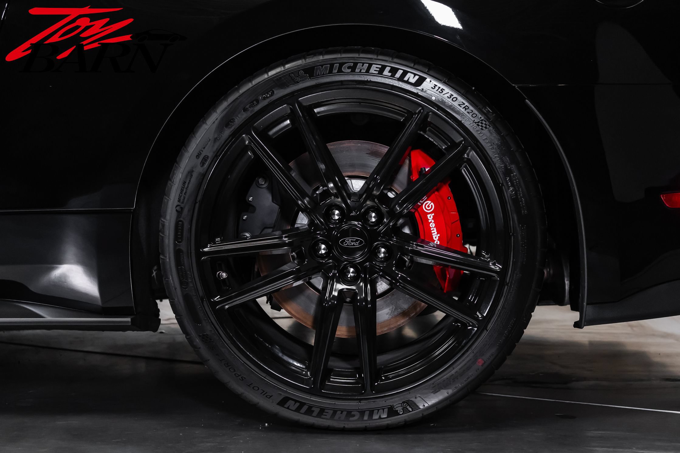 Used 2021 Ford Mustang Shelby GT500 w/ Technology Package RWD image 18