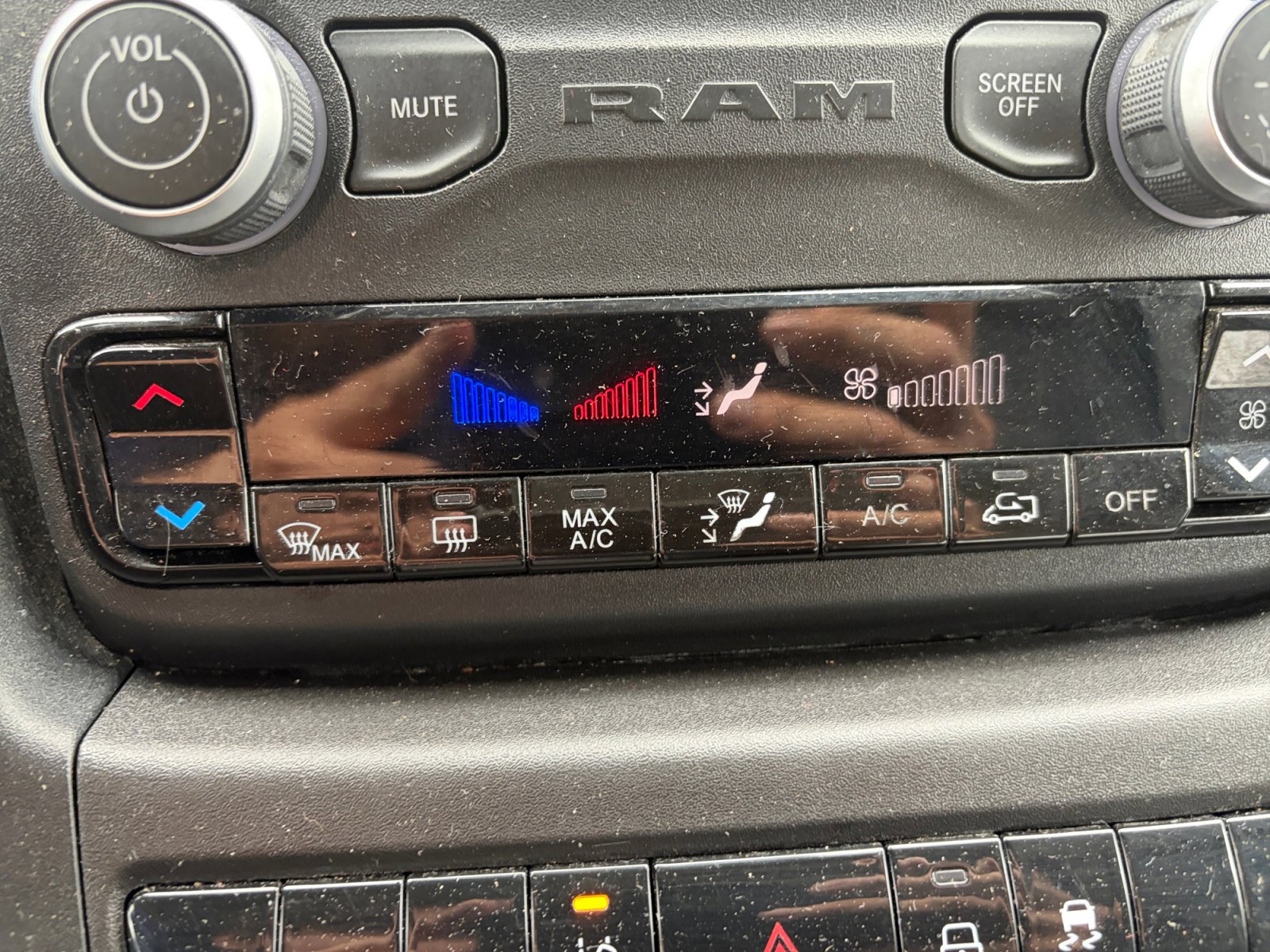 Used 2022 RAM ProMaster 3500 w/ Fleet Safety Group (AWQ) FWD image 22