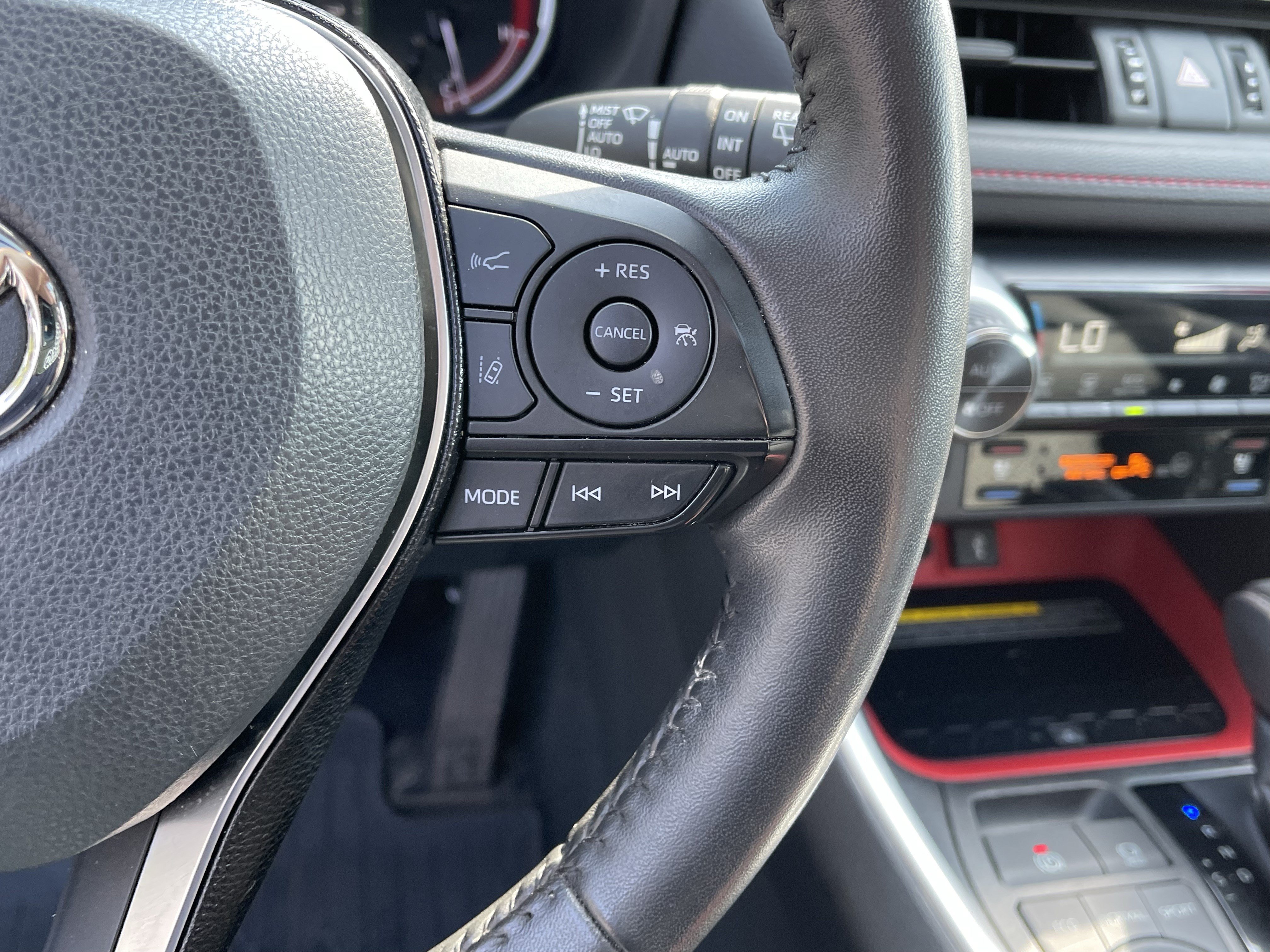 Certified 2021 Toyota RAV4 TRD Off-Road AWD/4WD image 23