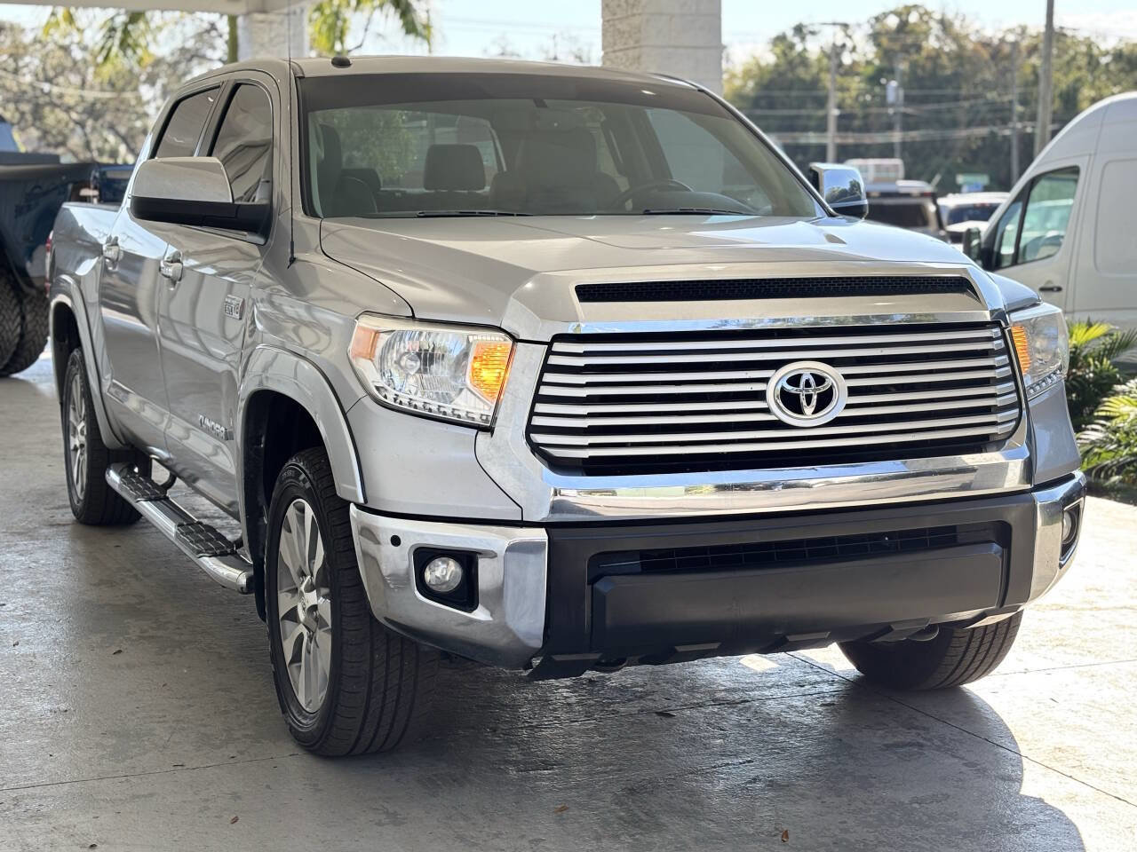 Used 2016 Toyota Tundra Limited w/ Limited Premium Package image 10