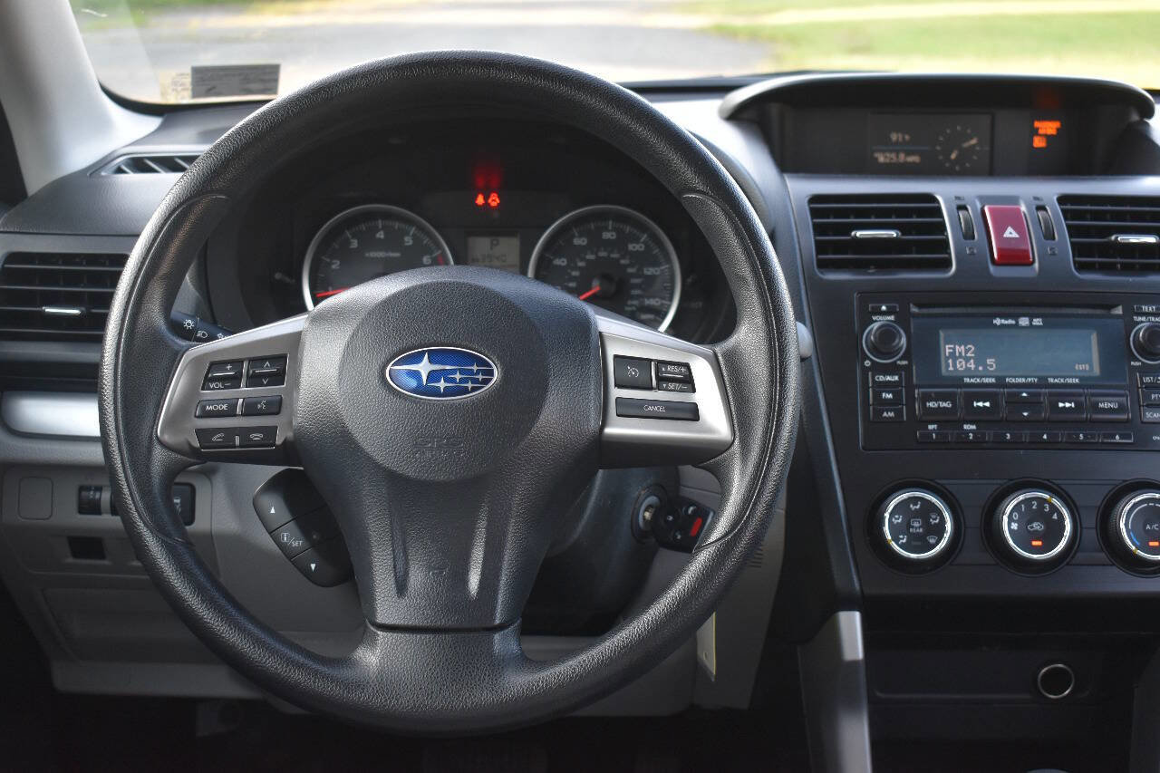 Used 2015 Subaru Forester 2.5i Premium w/ All-Weather Package AWD/4WD image 19