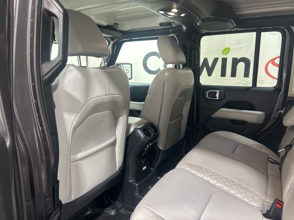 Used 2021 Jeep Wrangler Unlimited Sahara image 19