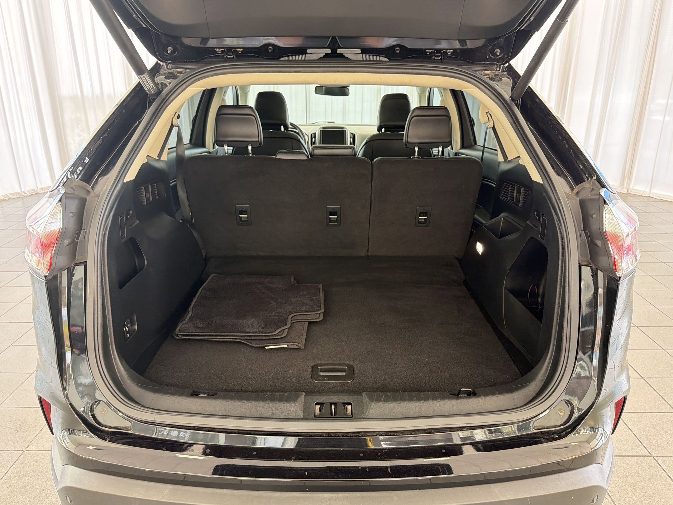 Used 2021 Ford Edge SEL w/ Convenience Package image 33