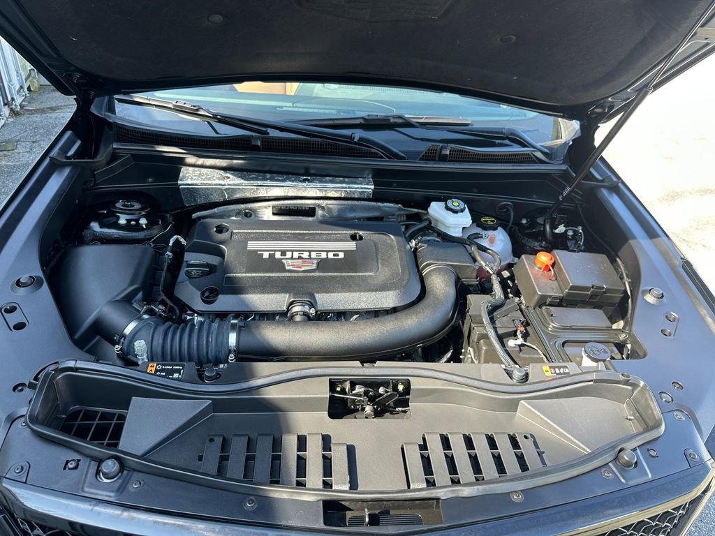 Used 2025 Cadillac XT4 Sport image 22