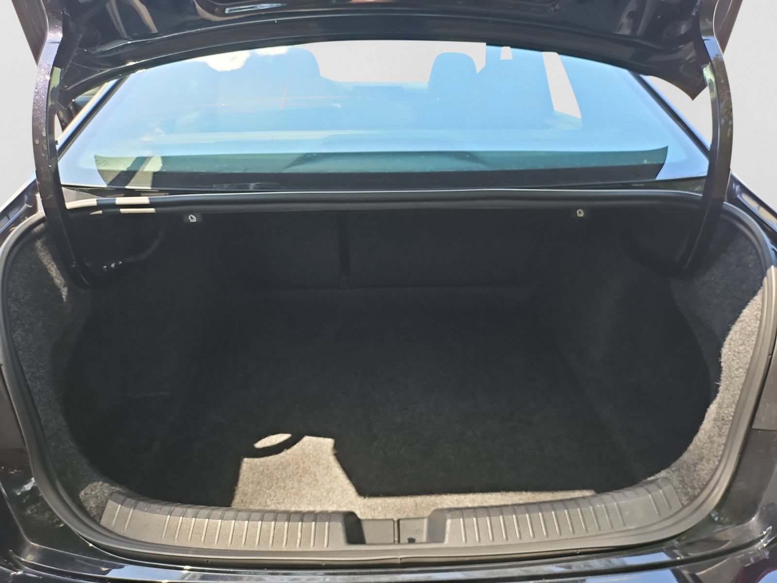 Used 2025 Volkswagen Jetta Sport FWD image 17