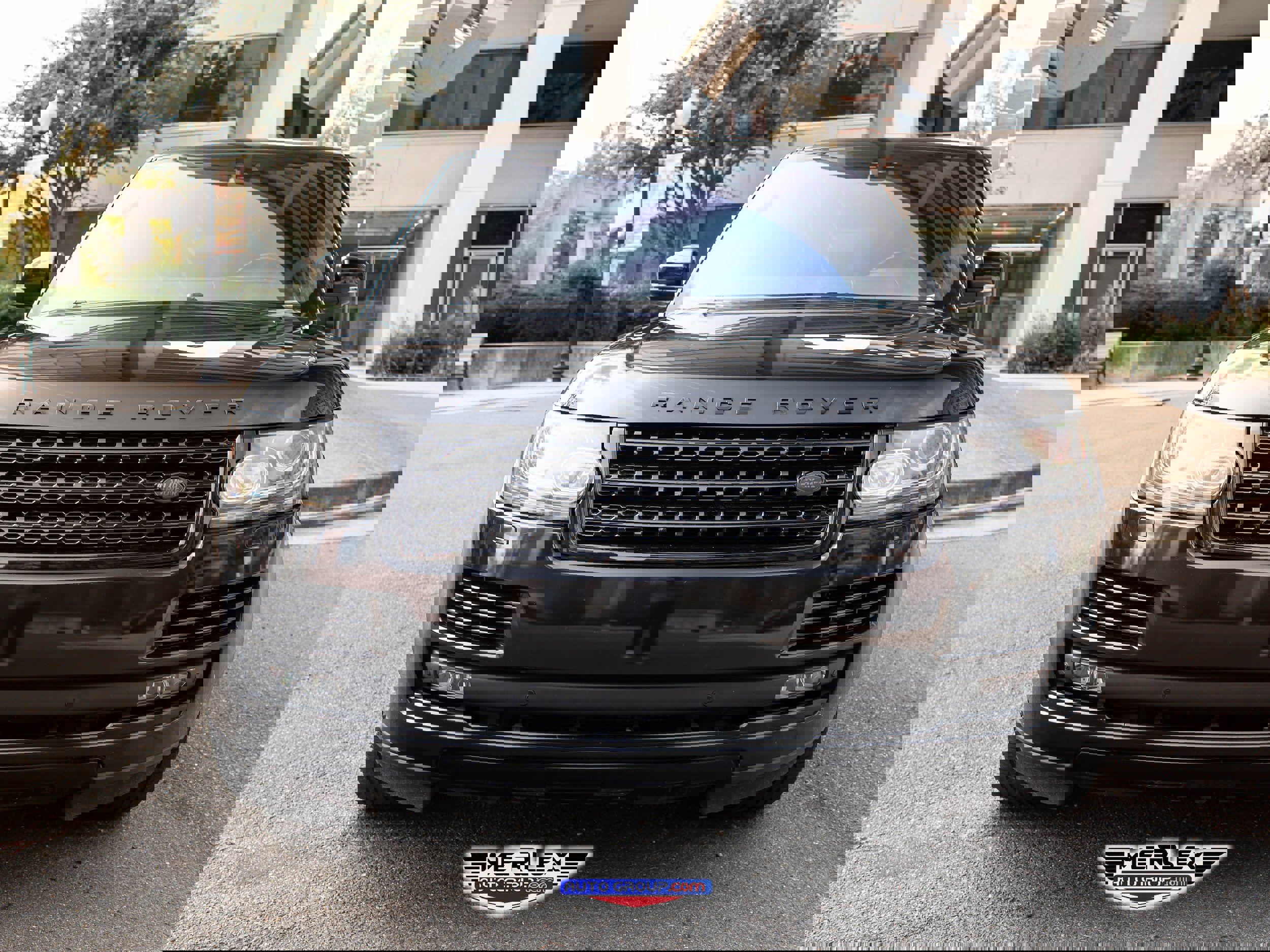 Used 2017 Land Rover Range Rover Supercharged image 2