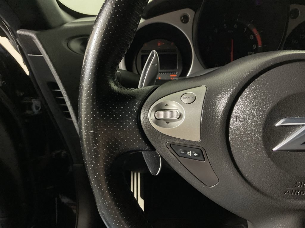 Used 2014 Nissan 370Z Coupe RWD image 24