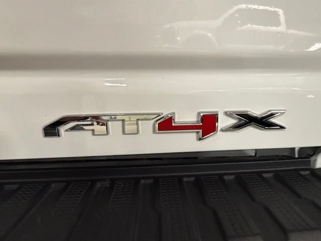 Used 2025 GMC Sierra 2500 AT4X AWD/4WD image 8