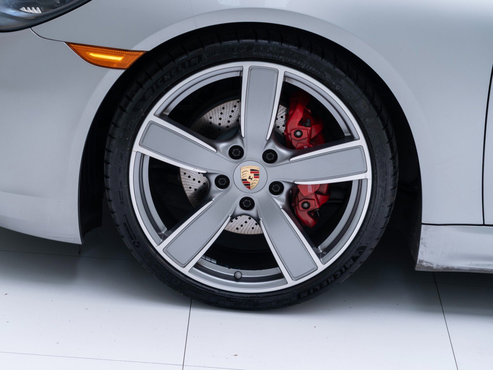 Certified 2025 Porsche 718 Cayman S RWD image 12